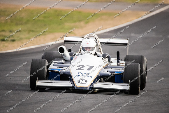 Historic Sports & Racing Cars - 27-15