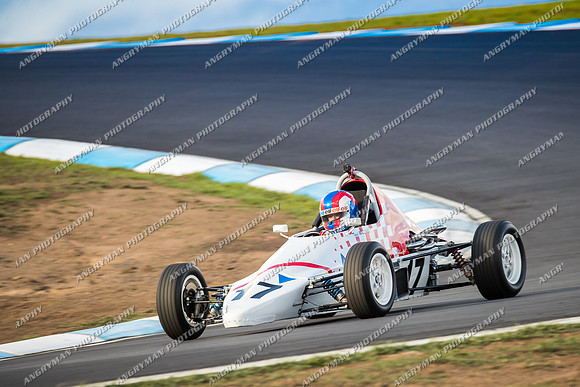 Historic Sports & Racing Cars - 17-25