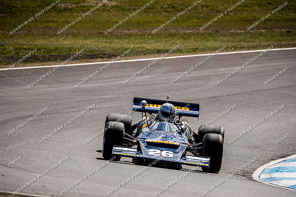 Historic Sports & Racing Cars - 26-15