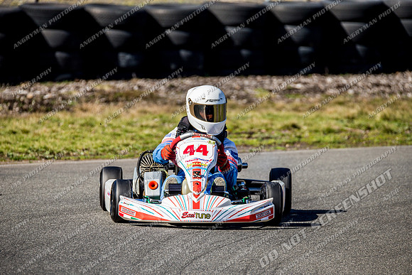 Cadet 12 #44 - Karts - 10th Septermber 2016-5