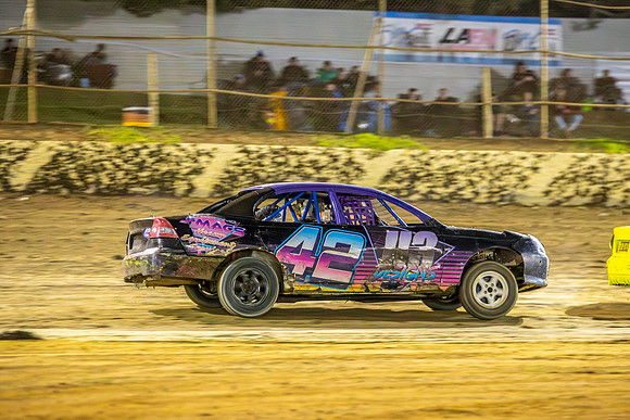 Street Stock 42 T42 - 22 - Latrobe - 13th April 2024-18