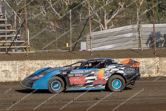 Super Sedan 2 V2 - 18 - Hobart - 27th Jan 2018
