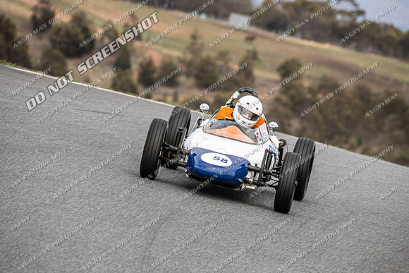 58 - Historic Sports & Racing Cars