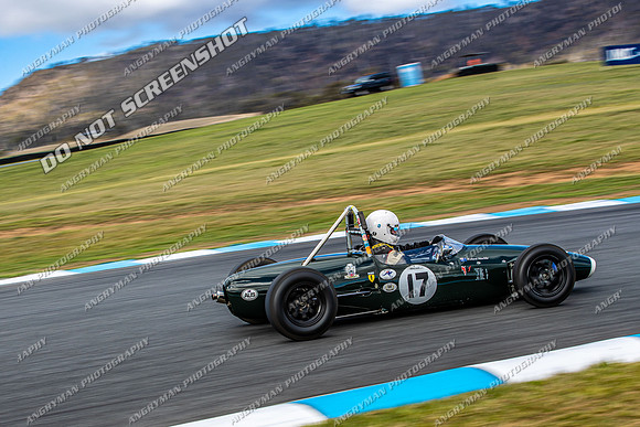 17 - Historic Sports & Racing Cars-17