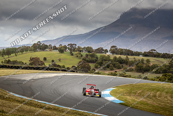 F5000 Group Q & R & Invited - 6 - Baskerville Historics 2024-2