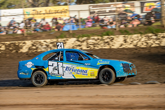 Street Stock 21 T21 - 12 - Latrobe - 15th Jan 2022-23
