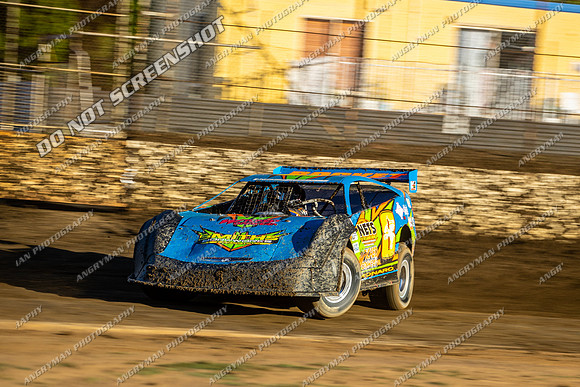 Super Sedan 8 T8 - Friday-2