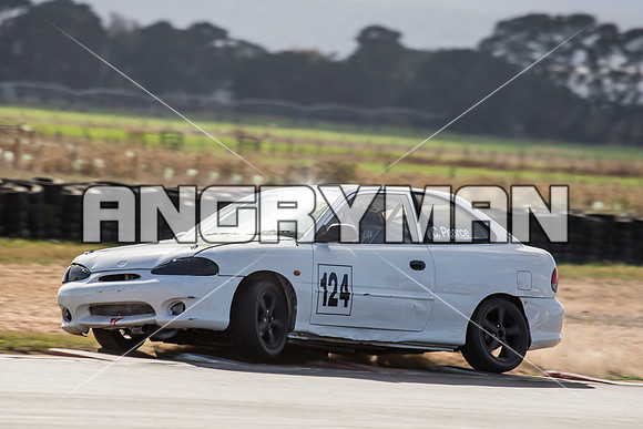 Hyundai 124 - Super Series Round 2 - 19th April 2015 - Symmons Plains-7