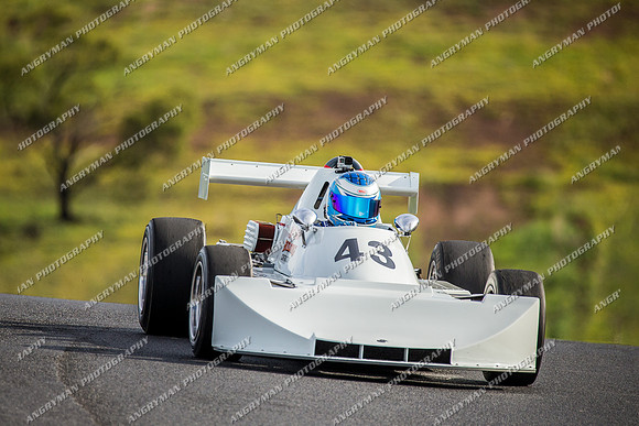 Formula Libre & Invited Racing - 43 Noel Clark - Sunday - 2nd October 2016-12