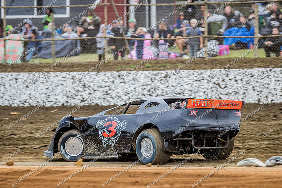 Super Sedan 3 V3 - 16 - Latrobe - 20th Jan 2018 - Grand Prix-4