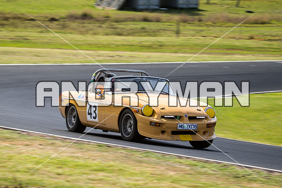43 Dennis Burgess - MG B - Regularity Marque Sports Cars & Invited - Saturday-4