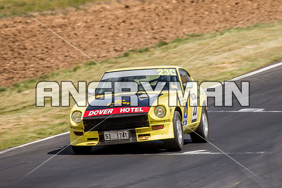 23 Mick William Datsun 240Z Group S & Invited - Sunday-5