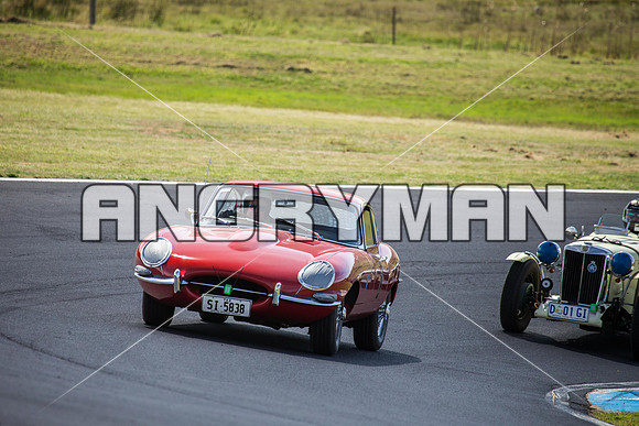 8 Chris Edwards - Jaguar E Type 1962 - Regularity Marque Sports Cars & Invited - Saturday-7