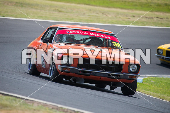 38 Leon Bell - Holden HQ Monaro - Muscle Car Cup Over Two Litre - Classic - Saturday-6