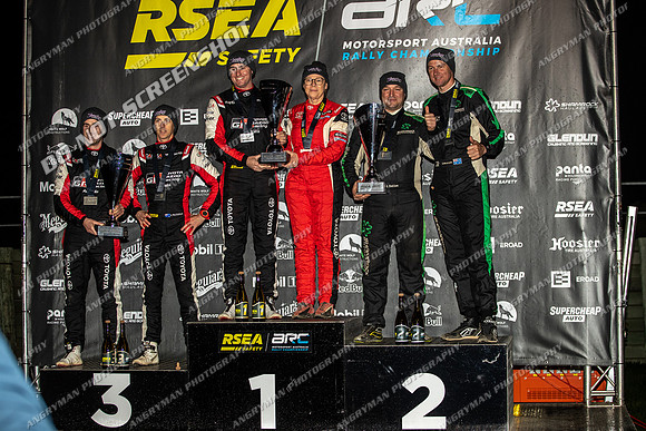 2 - Podiums