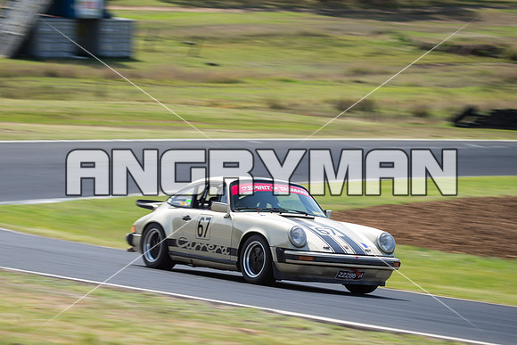 67 Peter Eames - Porsche 911 Carrera - Muscle Car Cup Over Two Litre - Classic - Saturday-8