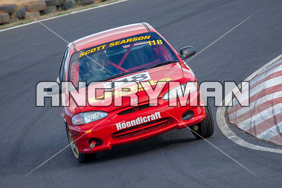Hyundai 118 Scott Searson - 26th May 2013 - Baskerville-11