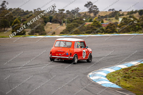 Group NB Under 3 Litre and NC Under 2 Litre - 31 - 04 - Sunday-7