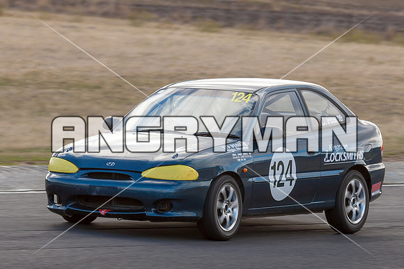 Hyundai 124 Callum Pearce - 26th May 2013 - Baskerville