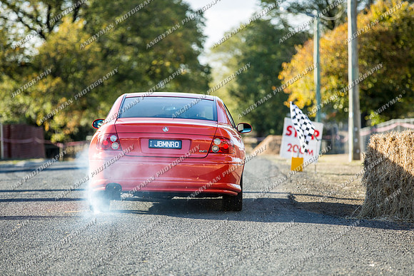 3 Andrew Bond Holden Monaro 2002 - Village Green Corner-3
