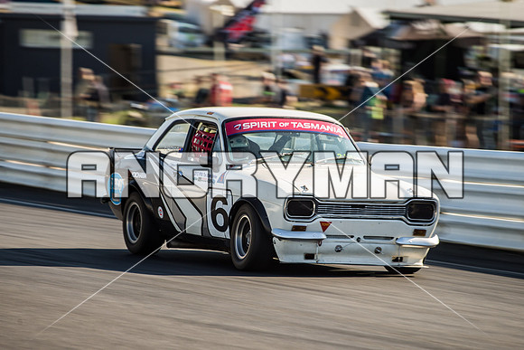 6 Richard Fleming - Ford Escort - Muscle Car Cup Under Two Litres - Sunday-8