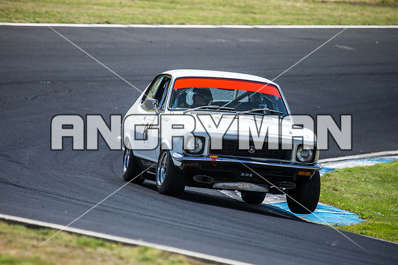 64 - John Douglas - Torana XU1 - Group N Over Three Litre - Saturday-5