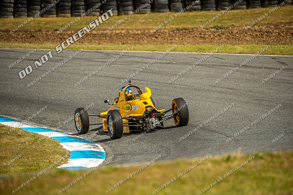 Classic Formula Libre - 26 - Baskerville Historics 2024-18