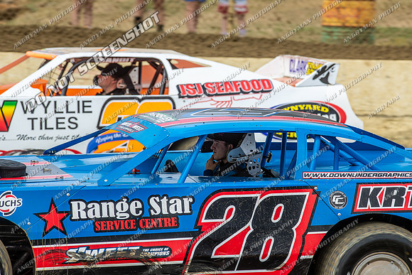 Super Sedan 28 Q28 - Saturday-2