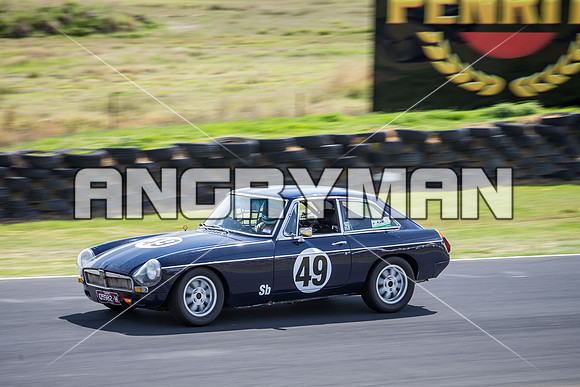 49 Jane Vollebregt - MGB GT 1969 - Group S & Invited - Saturday