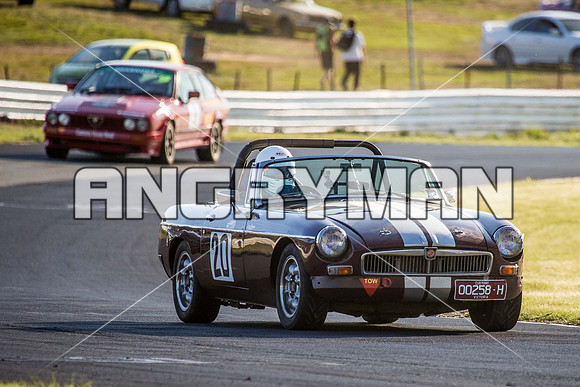 20 Roger Chapman - MGB Roadster - Group S & Invited - Sunday-6