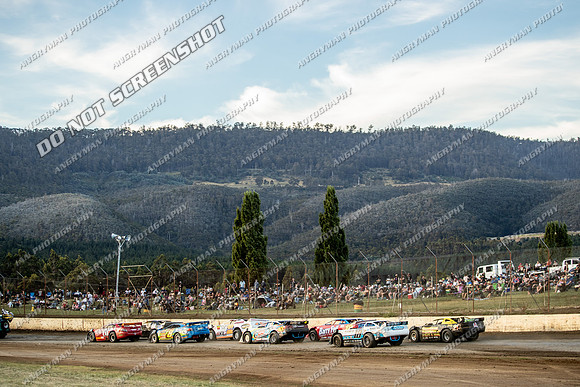 Super Sedan 18 Q18 - Saturday-3