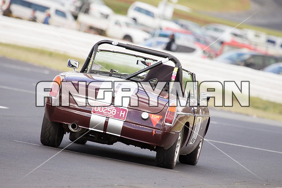 20 Lorna Chapman MGB Roadster Regularity marque Sportscars & Invited Group 3 - Sunday-2