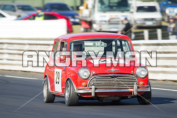29 Sid Jenkins Morris Cooper S Group N Under 3 Litre - Sunday