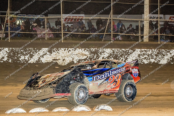 Super Sedan 23 V23 - 16 - Latrobe - 20th Jan 2018 - Grand Prix-10