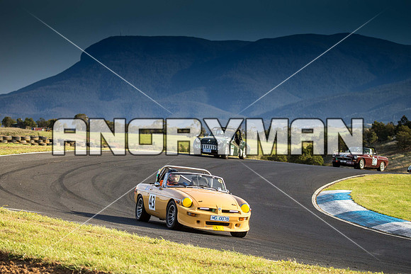 43 Dennis Burgess - MG B - Regularity Marque Sports Cars & Invited - Saturday-6