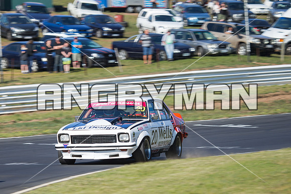 20 Andrew Webster - Torana SLR 5000 - Muscle Car Cup Over Two Litre - Classic - Sunday