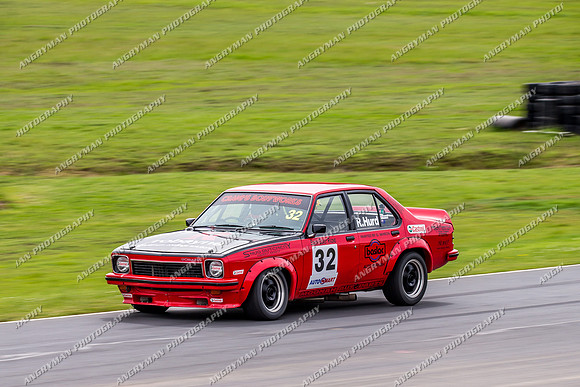 Muscle Car Cup Over 3501cc - 32 Roger Hurd - Sunday - 2nd October 2016