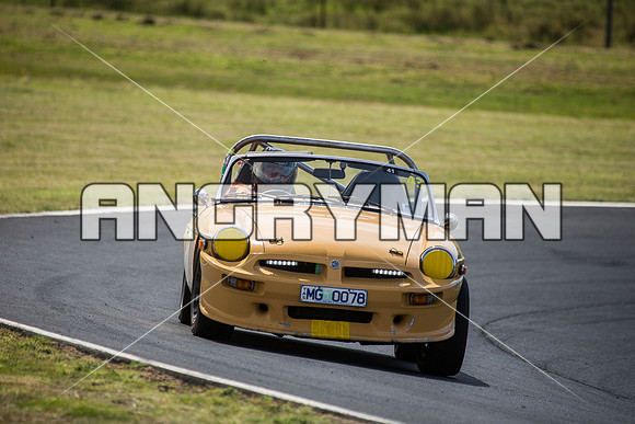 43 Dennis Burgess - MG B - Regularity Marque Sports Cars & Invited - Saturday-5