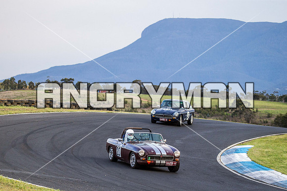 20 Roger Chapman - MGB Roadster - Group S & Invited - Saturday-12