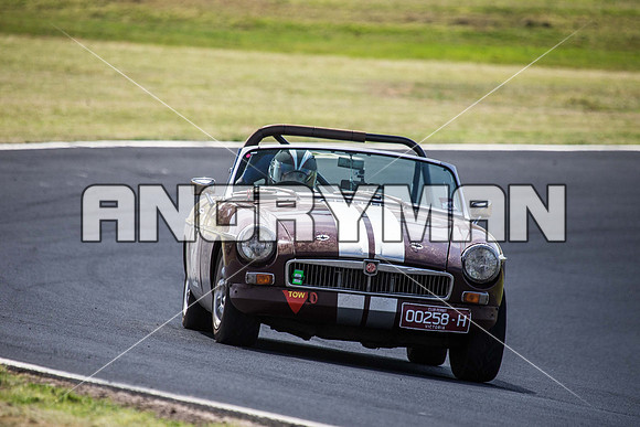 20 Roger Chapman - MGB Roadster - Group S & Invited - Saturday-4