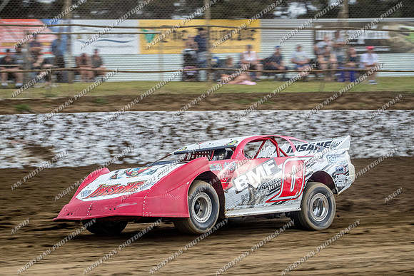 Super Sedan 0 V0 - 15 - Latrobe - 19th Jan 2018 - Grand Prix-6