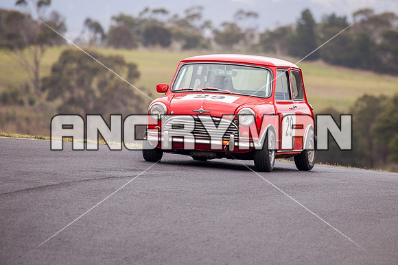29 Sid Jenkins Morris Cooper S Group N Under 3 Litre - Saturday