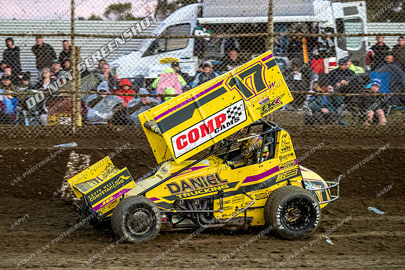 Sprintcar 17 W17 - 16 - Latrobe - 1st Feb 2020-4