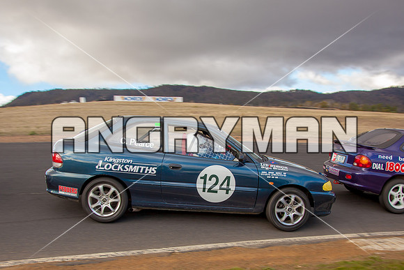 Hyundai 124 Callum Pearce - 26th May 2013 - Baskerville-6