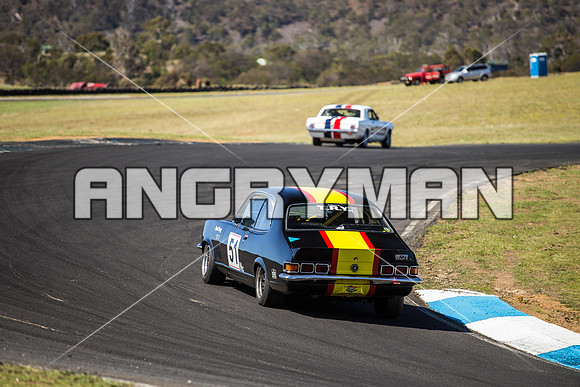 51 Stuart Young - Torana XU1 - Group N Over Three Litre - Sunday-3