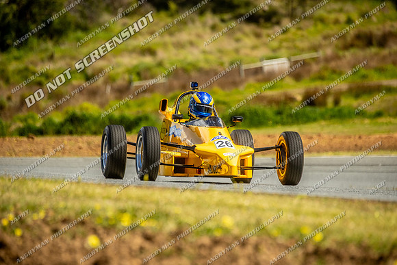 Classic Formula Libre - 26 - Baskerville Historics 2024-9