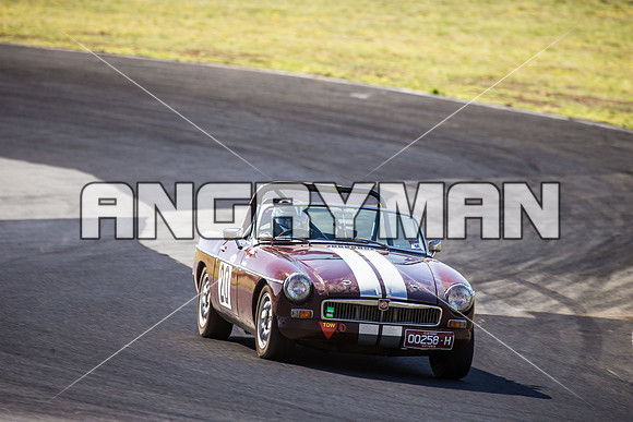 20 Roger Chapman - MGB Roadster - Group S & Invited - Sunday