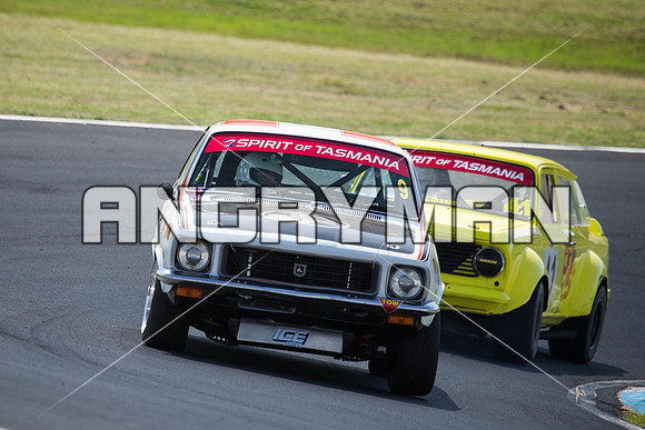 19 Robbie Mills - LJ Torana - Muscle Car Cup Over Two Litres - Classic - Saturday-8