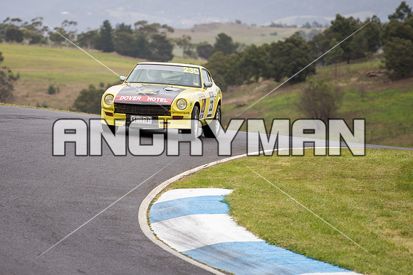 23 Mick William Datsun 240Z Group S & Invited - Saturday