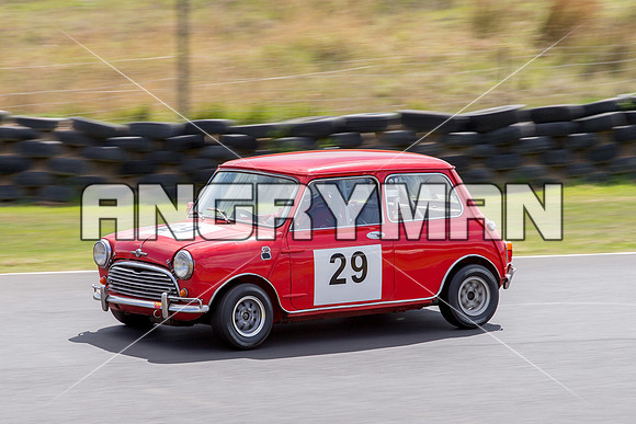 29 Sid Jenkins Morris Cooper S Group N Under 3 Litre - Friday Practice